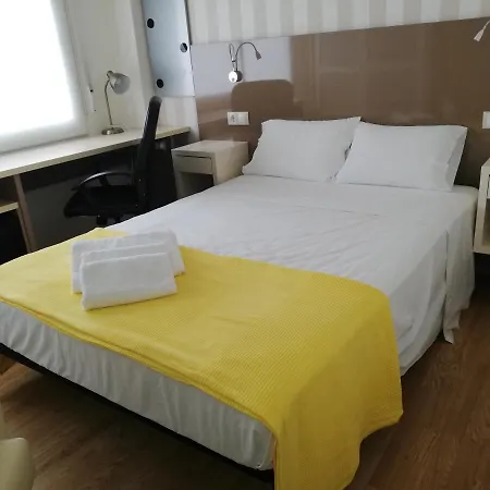 Residencia Compostela Bed and Breakfast