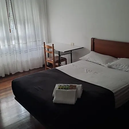 Residencia Compostela Bed & Breakfast *