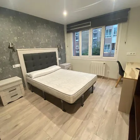 Residencia Compostela ベッド・アンド・ブレックファスト サンティアゴ・デ・コンポステーラ