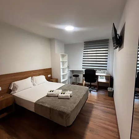 Residencia Compostela ベッド・アンド・ブレックファスト サンティアゴ・デ・コンポステーラ