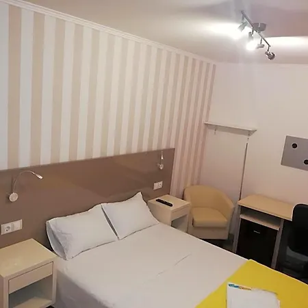 Residencia Compostela * サンティアゴ・デ・コンポステーラ