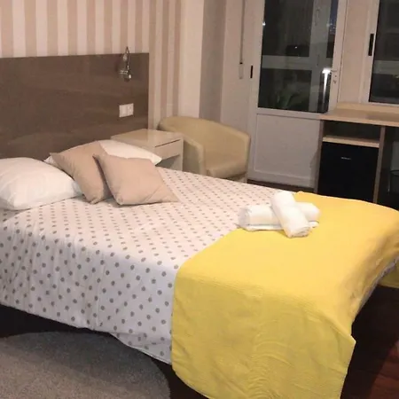 ベッド・アンド・ブレックファスト Residencia Compostela