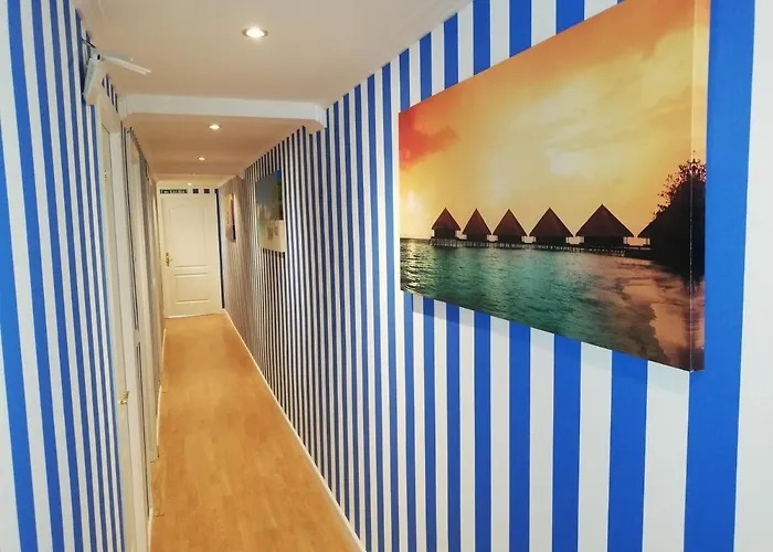 Residencia Compostela サンティアゴ・デ・コンポステーラ