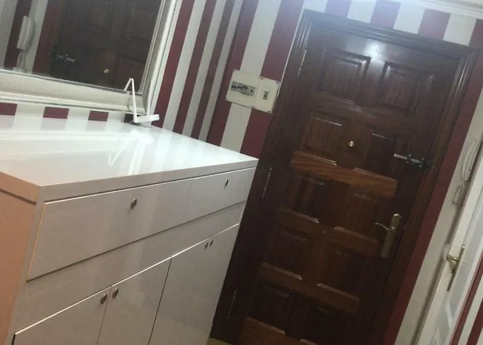 Residencia Compostela サンティアゴ・デ・コンポステーラ